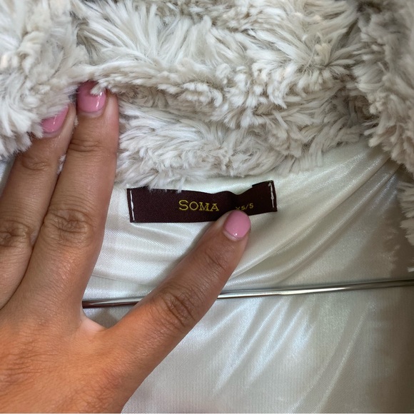 Vintage Faux Fur Textured Cream Jacket Size XS/S By Soma London - Picture 3 of 8